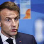 Macron po rozhovore s vládcom Ruska zatelefonoval Zelenskému