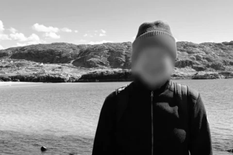 Učiteľ a otec dvoch detí sa z práce domov už nevrátil. Vodič ho po náraze vláčil pod autom 2,2 kilometra. Uznali ho vinným z vraždy